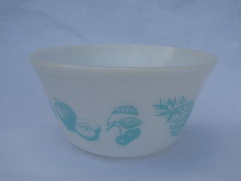photo of turquoise Fruit Fare pattern retro vintage kitchen glass mixing bowl #1