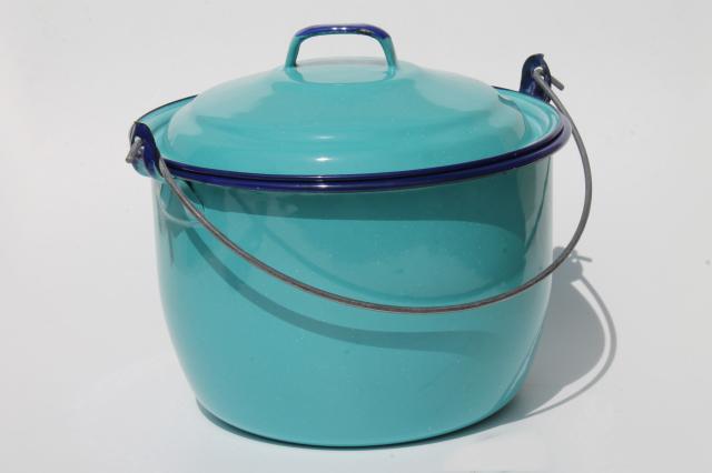 photo of turquoise blue enamelware berry bucket / lunch pail / camp kettle pot w/ lid #1