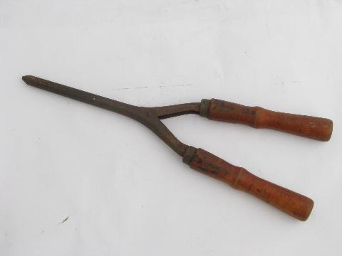 photo of two old antique wood handled curling irons for big & little curls #2