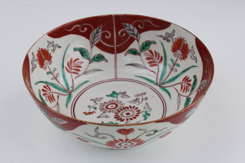 photo of unmarked Asian porcelain bowl, hand painted flowers in red, green, grey Chinese or vintage Japan #2