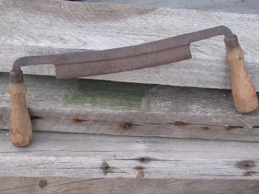 photo of unmarked antique or vintage draw knife, farm woodworking spoke shave tool #1