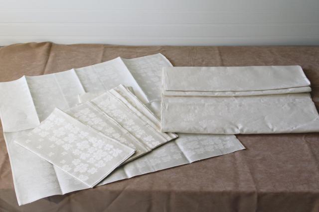 photo of unused pure linen damask table linens, vintage banquet tablecloth & dinner napkins #1