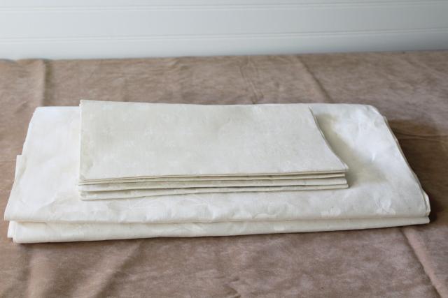 photo of unused pure linen damask table linens, vintage banquet tablecloth & dinner napkins #2