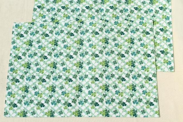 photo of unused vintage Longaberger green shamrock clover print placemats & napkins #2