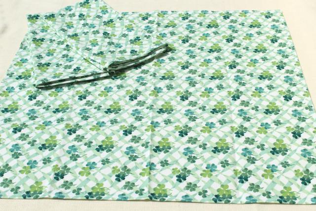 photo of unused vintage Longaberger green shamrock clover print placemats & napkins #4