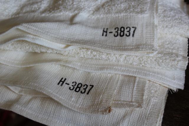 photo of unused vintage bath towels, thin light terrycloth fabric white cotton towels #5