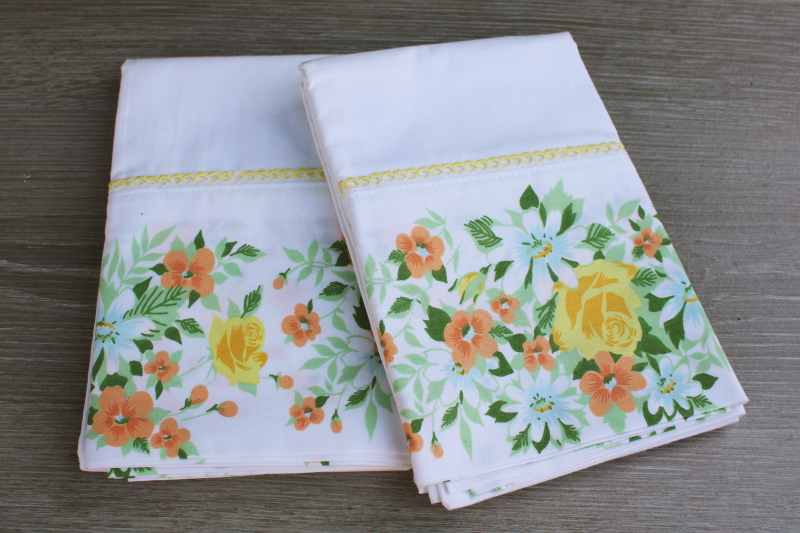 photo of unused vintage cotton pillowcases Springmaid percale, retro flowered print border #1