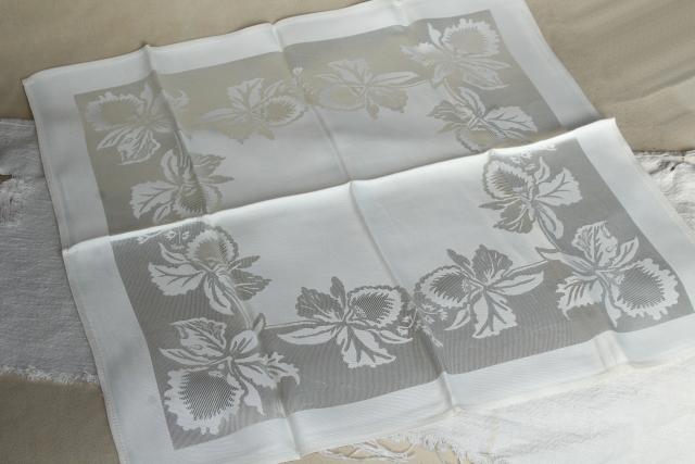 photo of unused vintage damask tablecloth & dinner napkins, silky rayon w/ beautiful sheen #8