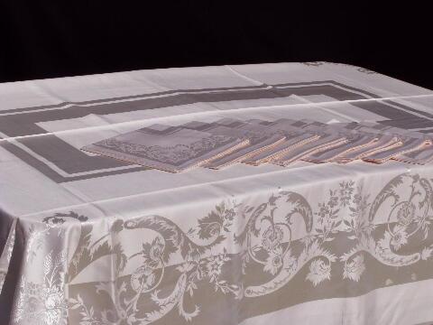 photo of unused vintage pink damask table linens w/ labels, tablecloth & dinner napkins #1