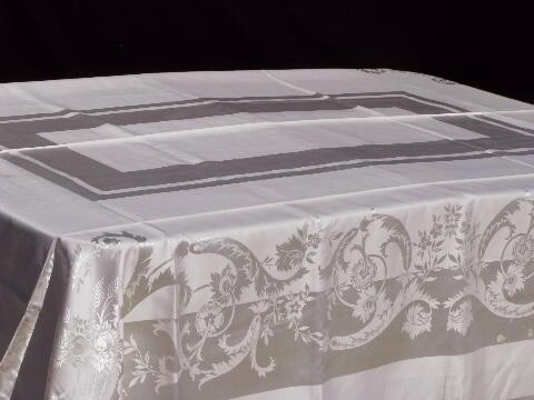 photo of unused vintage pink damask table linens w/ labels, tablecloth & dinner napkins #2