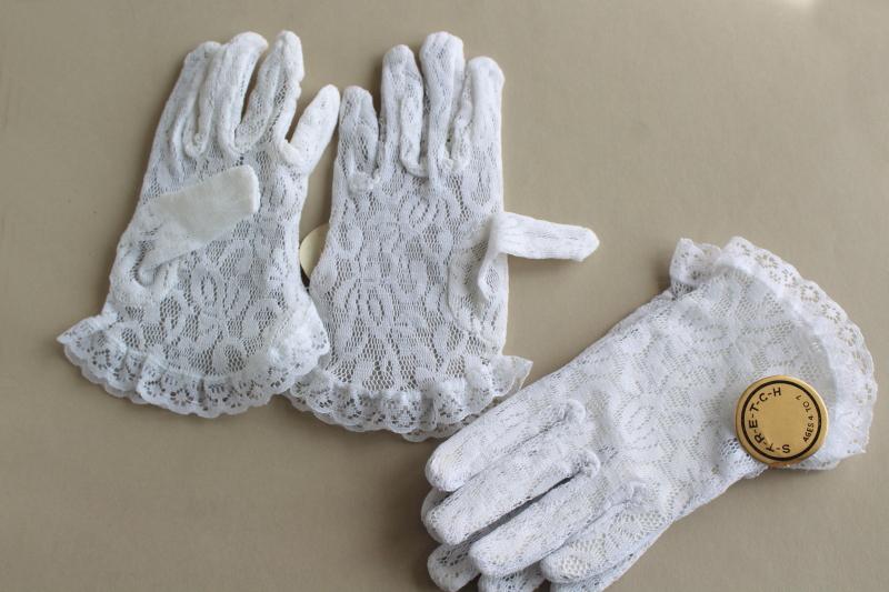 photo of unused vintage white lace stretch gloves, little girls child size 4 to 7 years #1