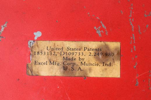 photo of unusual old round red tin sewing box w/ original vintage paint, 1938 patent number #7