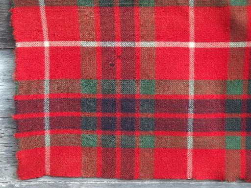 photo of very heavy old plaid wool hunting camp trapper's blankets, 20s vintage #3