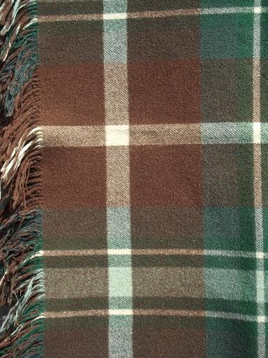 photo of very heavy old plaid wool hunting camp trapper's blankets, 20s vintage #7