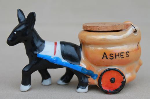 photo of vintage 1933 Chicago World's Fair souvenir, china donkey cart ashtray made in Japan #1