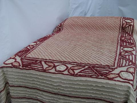 photo of vintage 1940s cotton chenille bedspread, rose-pink w/ burgundy wine #1