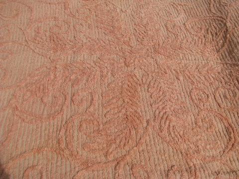 photo of vintage 1940s cotton chenille bedspread, rosy peach-pink #2