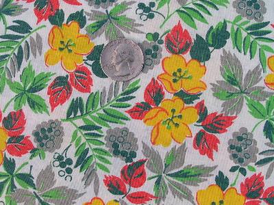photo of vintage 1940's cotton print fabric #1