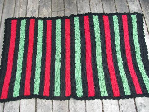 photo of vintage 1940s crocheted cotton rug, indian camp blanket stripes, red / green / black #1