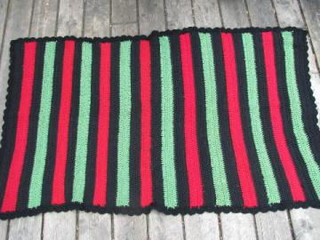 catalog photo of vintage 1940s crocheted cotton rug, indian camp blanket stripes, red / green / black