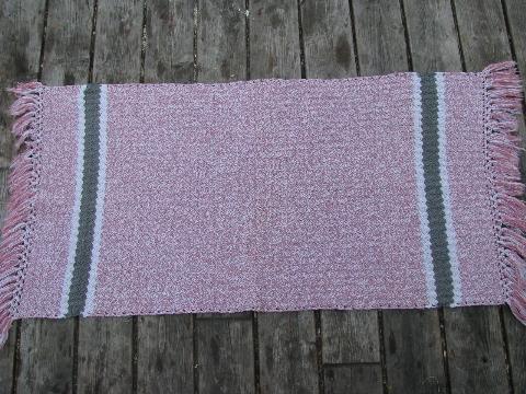 photo of vintage 1940s hand crocheted cotton throw rugs, pink & grey, jade green & black #2