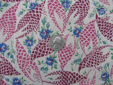 photo of vintage 1940s print cotton feedsack fabric, pink/maroon w/ blue roses #1