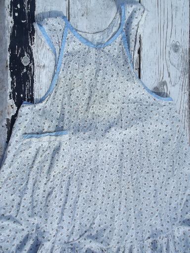 photo of vintage 1940s-50s cotton print fabric pinafore aprons, bib apron lot #8