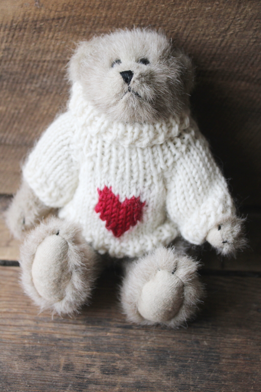 photo of vintage 1990 Boyd's bear, antique style small poseable teddy bear w/ sweet face, heart sweater #1