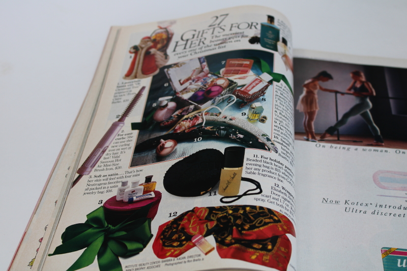 photo of vintage 1990 Christmas December Good Housekeeping magazine, great ads, holiday food & baking recipes  #6