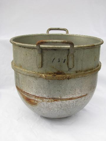 photo of vintage 30qt tinned steel Hobart commercial mixer dough bowl #3