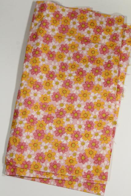 photo of vintage 36 wide fabric, quilting weight cotton print cosmos flowers orange & pink floral #4