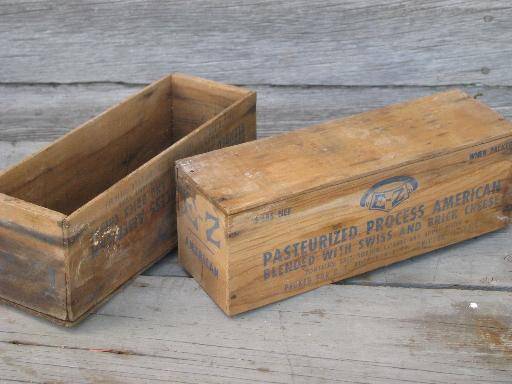 photo of vintage 5 lb E-Z Cheese boxes, primitive old wooden cheese boxes lot #6