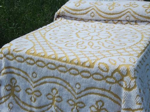 photo of vintage 60s 70s gold and white fuzzy chenille bedspread, very retro! #1