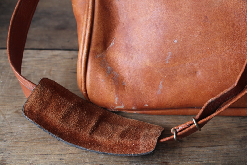 photo of vintage A R Clarke Canada british tan leather crossbody shoulder bag, unisex overnight travel tote  #9