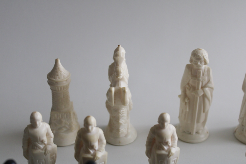 photo of vintage ANRI ES Lowe medieval King Arthur chess set, carved wood look plastic chess pieces  #8