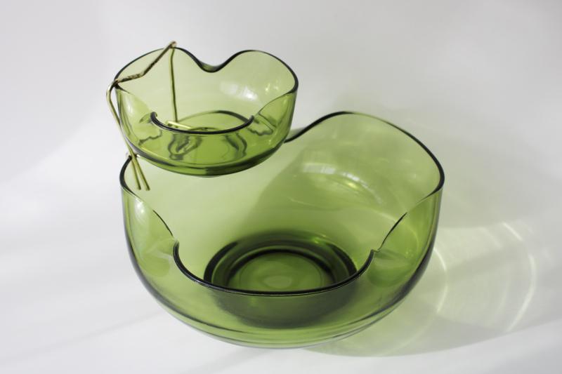 photo of vintage Anchor Hocking avocado green glass chip & dip bowls w/ rack, 70s mod pinch shape #1