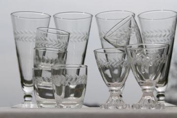 catalog photo of vintage Anchor Hocking laurel pattern glassware, wheel cut etched laurel glasses