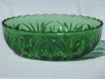 catalog photo of vintage Anchor Hocking pres-cut oatmeal pattern glass bowl, rare green