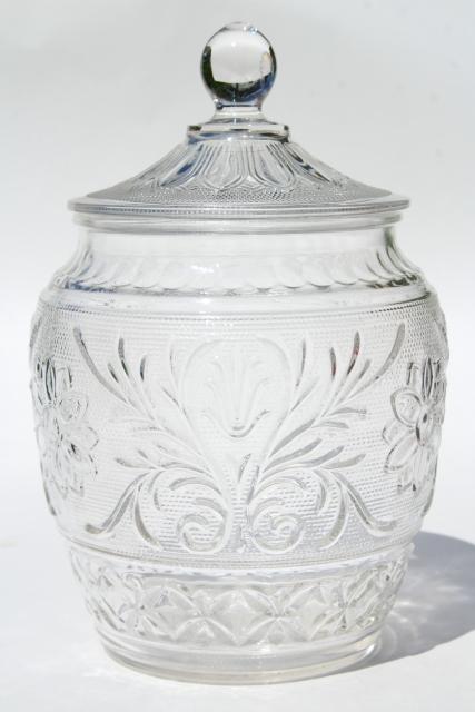 photo of vintage Anchor Hocking sandwich pattern glass cookie jar, crystal clear color #1