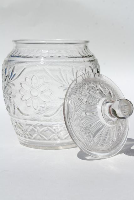 photo of vintage Anchor Hocking sandwich pattern glass cookie jar, crystal clear color #3