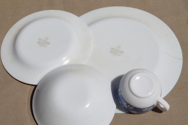 photo of vintage Arcopal milk glass dishes set for 6, blue & white leaf sprig pattern #24 #3