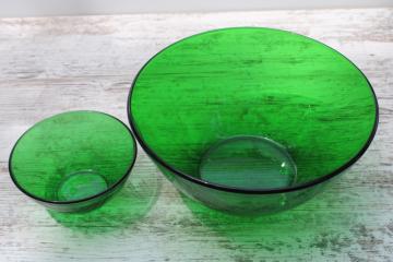 catalog photo of vintage Arcoroc France Classique forest green glass chip & dip snack bowls set 