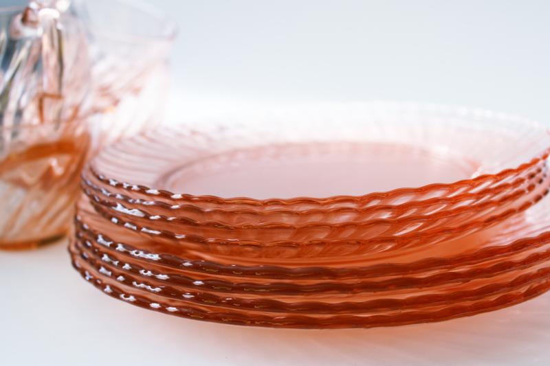 photo of vintage Arcoroc swirl pattern glass dishes set for four, depression glass pink color #6