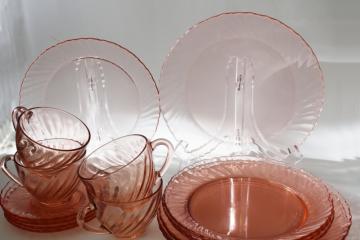 vintage Arcoroc swirl pattern glass dishes set for four, depression glass pink color