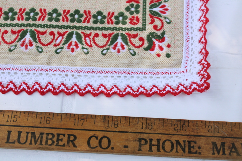 photo of vintage Austria cotton table mat square, folk art Tyrolean costume lederhosen boy & drindl girl Oktoberfest #2