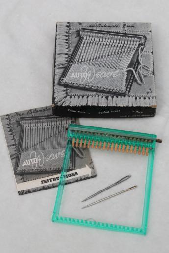 photo of vintage Auto-Weave loom w/ instructions, mini loom to make weave-it woven squares #1