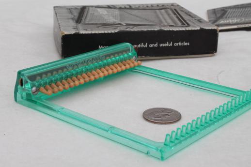 photo of vintage Auto-Weave loom w/ instructions, mini loom to make weave-it woven squares #3