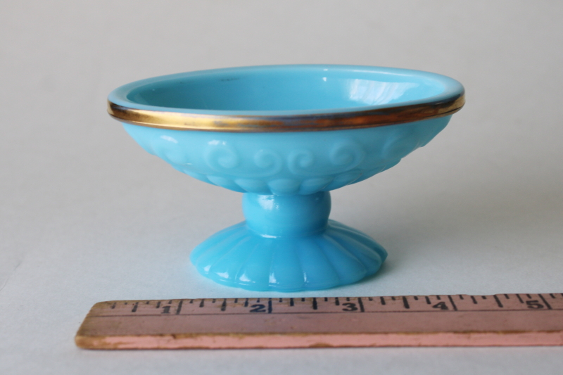 photo of vintage Avon Bristol blue opaline glass soap dish, aqua blue milk glass #3