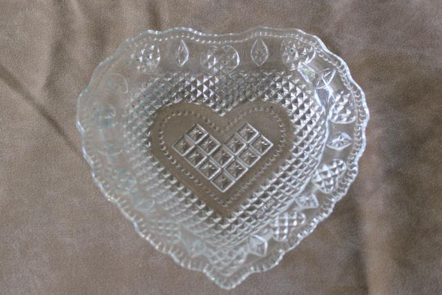 photo of vintage Avon Cape Cod heart dish, tiny plate in crystal clear pressed glas #1