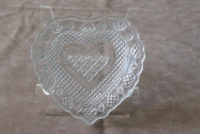 photo of vintage Avon Cape Cod heart dish, tiny plate in crystal clear pressed glas #2